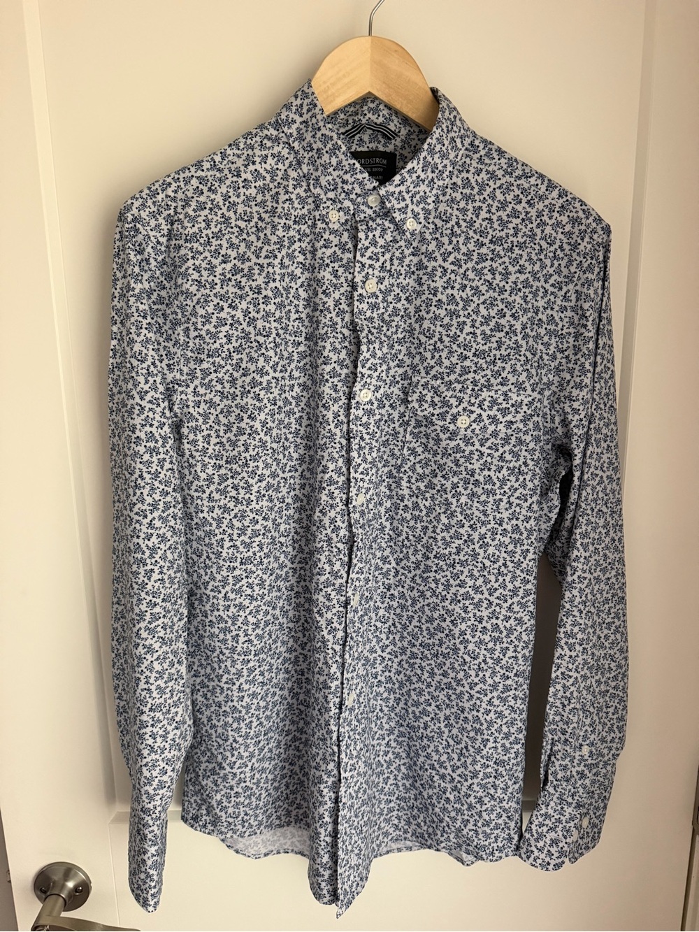 Nordstrom Tech-Smart Navy Floral Long Sleeve Button-Down Shirt M